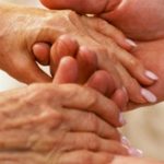 Παγκόσμια Ημέρα Πάρκινσον: Ποιος ανακάλυψε την “τρομώδη παράλυση”