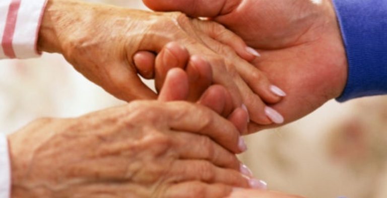 Το Πάρκινσον συνδέεται με τα εγκεφαλικά