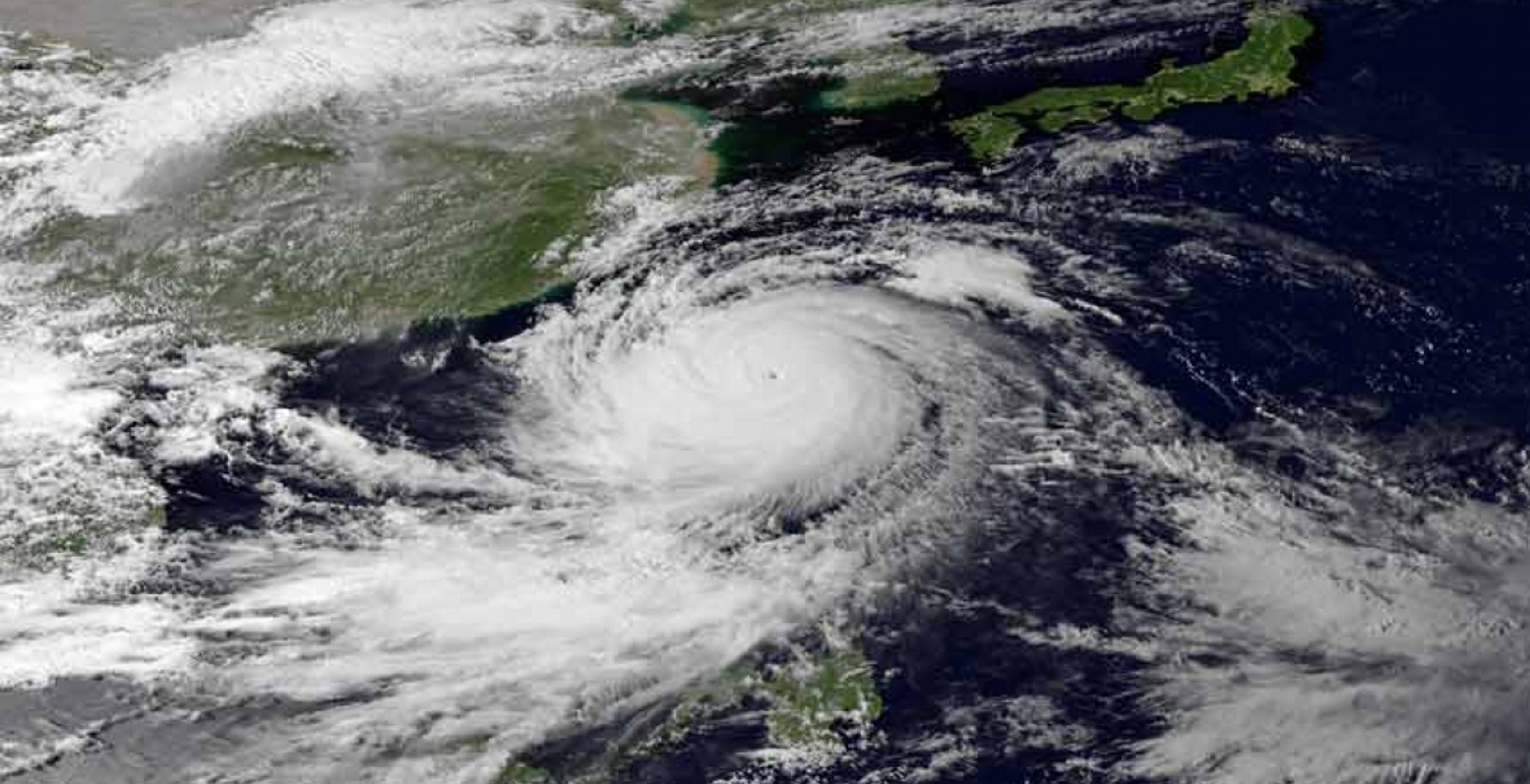 Σαρώνει τα πάντα ο τυφώνας Μάθιου