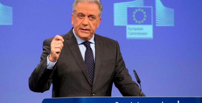 Δημήτρης Αβραμόπουλος: Η Ευρωπαϊκή Ένωση έχει σώσει 730.000 πρόσφυγες στη Μεσόγειο