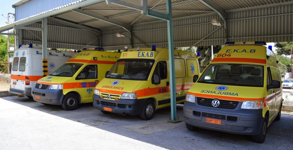 EKAB: Ολοκληρώνεται η παράδοση 143 ασθενοφόρων δωρεά του Ιδρύματος Σταύρος Νιάρχος