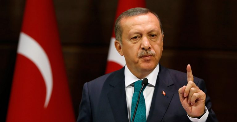 Άγκυρα: Δυσμενής για τα ελληνοτουρκικά η μη έκδοση των “8”