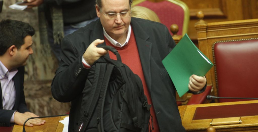 Φίλης: Έρχεται δωρεάν πιστοποιητικό ξένων γλωσσών