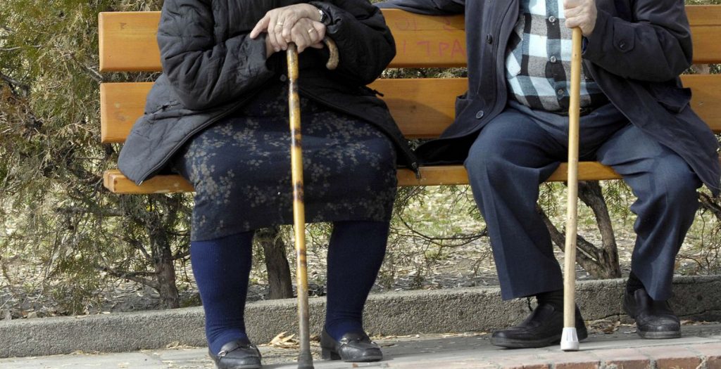 Τύρναβος: Απατεώνας πήρε 10.000 € από ηλικιωμένη – Ανθρωποκυνηγητό για τον εντοπισμό του