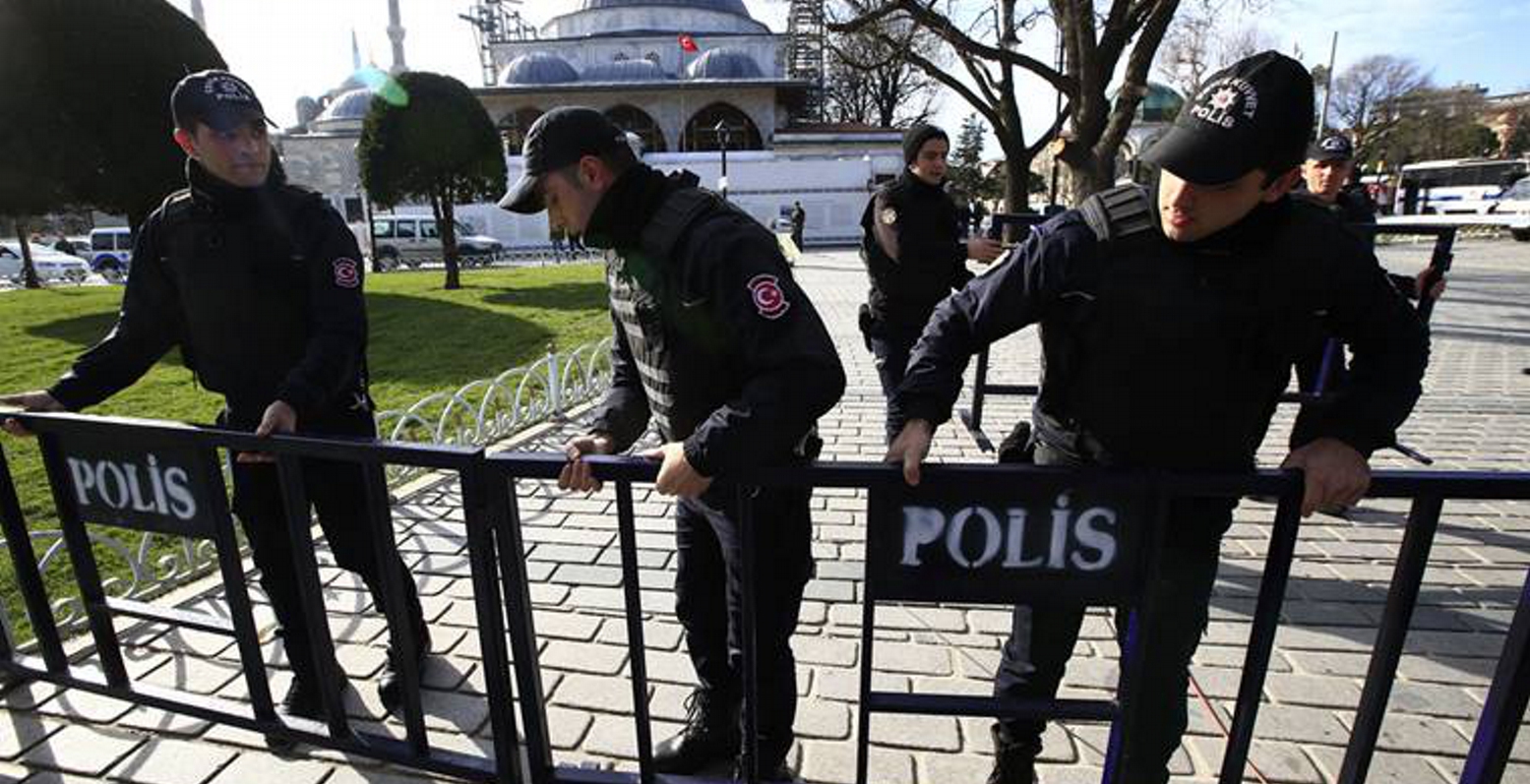 (upd)Κωνσταντινούπολη: Τουλάχιστον πέντε τραυματίες από την έκρηξη, ένας σοβαρά