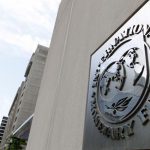ΔΝΤ: Δύσκολη η βιωσιμότητα χρέους χωρίς κούρεμα