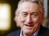 Robert De Niro: Κατά του εμβολιασμού σε εγκύους και παιδιά