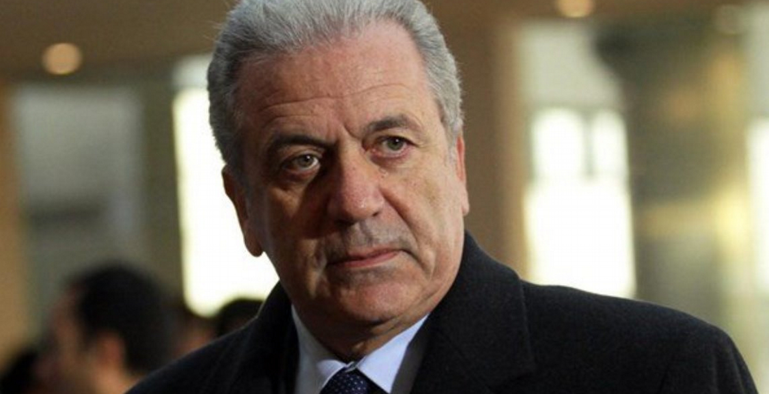 Δημήτρης Αβραμόπουλος: “Απαράδεκτη” η πρόταση του Ντόναλντ Τουσκ για το προσφυγικό