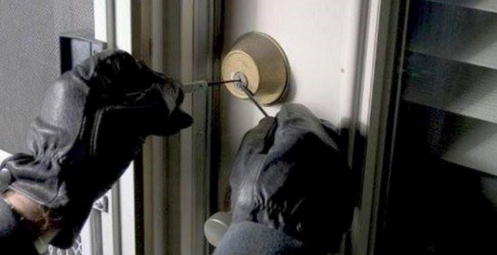 Ηράκλειο: Προδόθηκε από τα βίντεο και τα αποτυπώματα