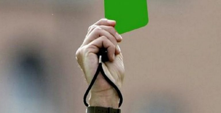 Βγήκε η πρώτη πράσινη κάρτα σε αγώνα της SerieB (vid)