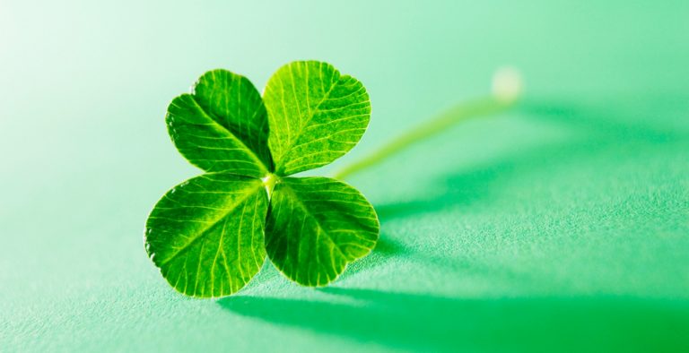 Τρίτη και 13: Τύχη σε ερωτικές–οικονομικές υποθέσεις