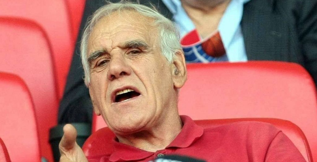 Καλώς τα παιδιά, τιτίκες, μάθε μπαλίτσα: Οι δέκα καλύτερες ατάκες του Νίκου Αλέφαντου (vids)