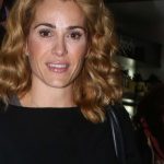 Η θεά Τζένη Μπότση γυμνή, κάνοντας άγριο σεξ με δύο άντρες στο κρεβάτι! (vid)
