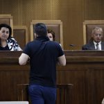 Δίκη Χ.Α.: Ξεκίνησε η κατάθεση αστυνομικού της Άμεσης Δράσης