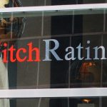 Fitch: Υψηλός ο κίνδυνος εκτροχιασμού του προγράμματος