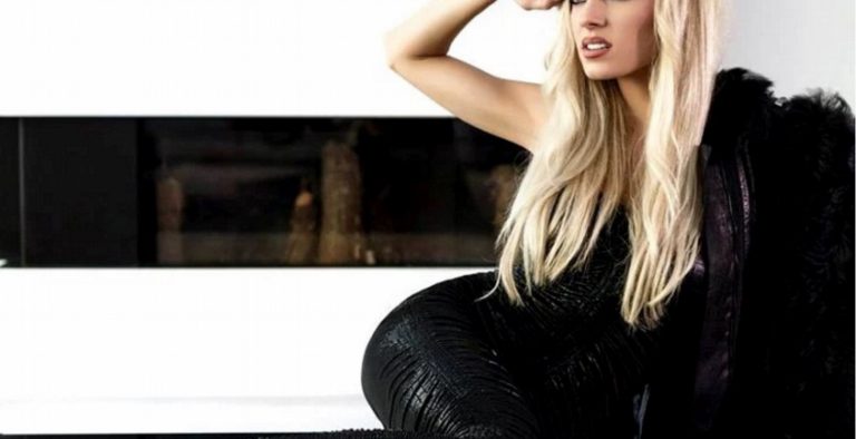 Η Τζούλια Νόβα είναι γυναικάρα ! (pics)