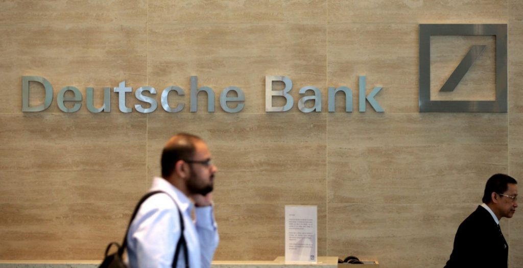 Νέο ”καμπανάκι’ για την Deutsche Bank από τις αγορές