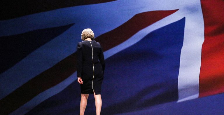Γιούρι Γκέλερ σε Βρετανούς: Αποτρέψτε το Brexit με τηλεπαθητικά μηνύματα