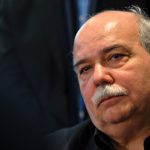 “Δεν ξέρω, δεν απαντώ” από Βούτση για Κουτρουμάνο