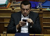 Την προστασία των εργαζόμενων του Mega ζητά ο Παππάς
