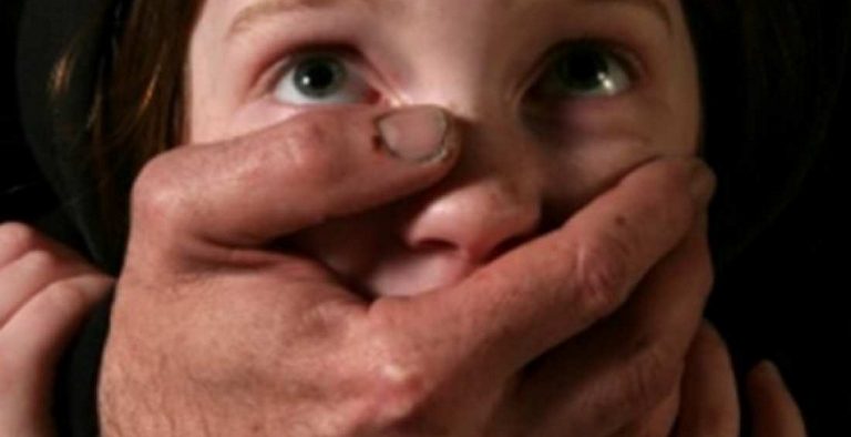 Πατριός και παππούς ασελγούσαν σε 9χρονη στη Μεσσηνία