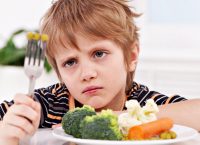 Παιδί και διατροφή: Πώς θα το μάθετε να τρώει όλα τα φαγητά