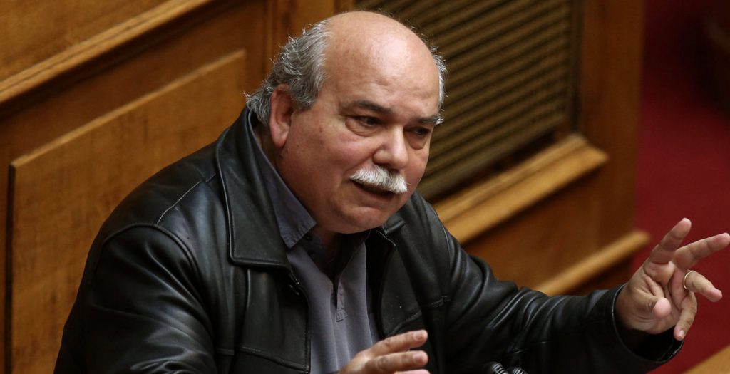 Βούτσης: Παμμακεδονικές οργανώσεις μας απειλούν με θάνατο ή ισόβια για εσχάτη προδοσία