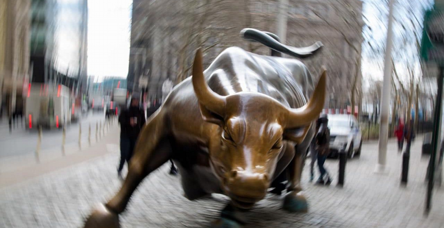 Τα αποτελέσματα των τραπεζών ανεβάζουν τη Wall Street