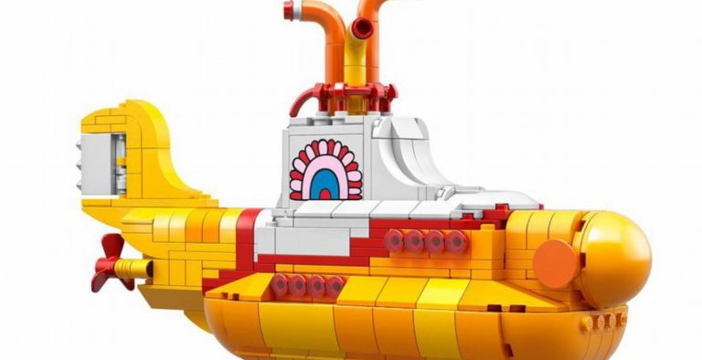 Οι Beatles γίνονται Lego