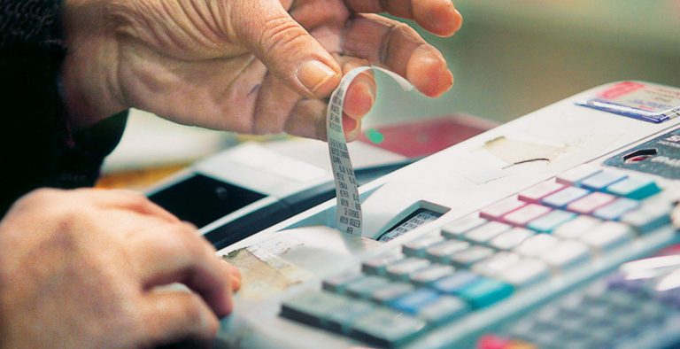 Πότε θα επιβάλλονται τα νέα πρόστιμα για τον ΦΠΑ