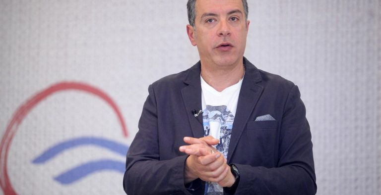 Θεοδωράκης: Πρέπει να διαδώσουμε το παραμύθι μας