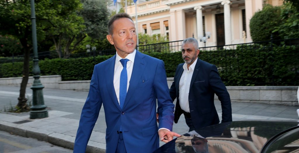 Στουρνάρας: Πρόστιμα στις τράπεζες αν δεν εξυπηρετούνται τα “κόκκινα” δάνεια