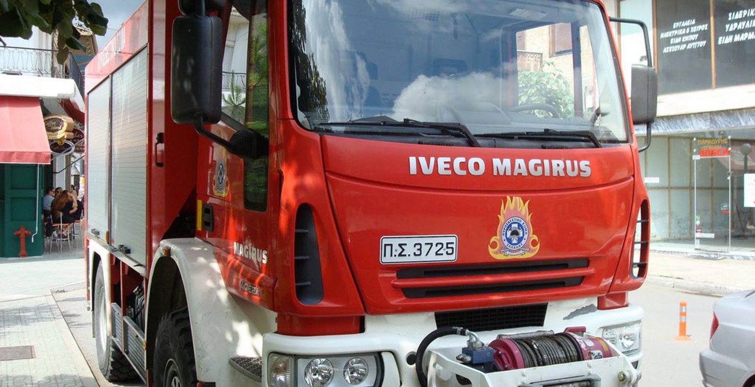 Φωτιά τώρα σε διαμέρισμα στο κέντρο της Αθήνας