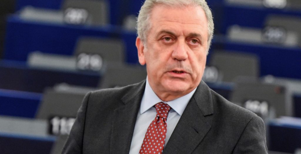 Αβραμόπουλος: Η εμπορία ανθρώπων πρέπει να σταματήσει