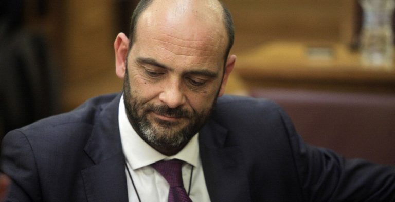 Ο Φωτήλας ”παρατάει” τον Θεοδωράκη για τον Μητσοτάκη