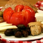 Το καλύτερο φάρμακο η κρητική κουζίνα του ’60