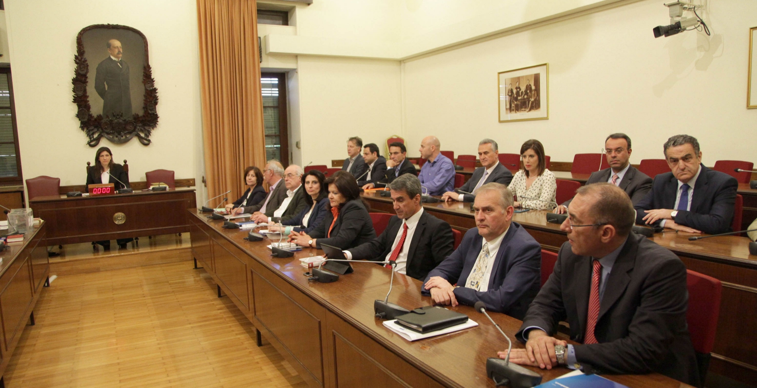 LIVE: Η κατάθεση του Θέμου Αναστασιάδη στη Βουλή