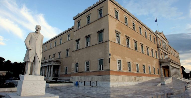 Κλειστοί αυτή την ώρα κεντρικοί δρόμοι της Αθήνας