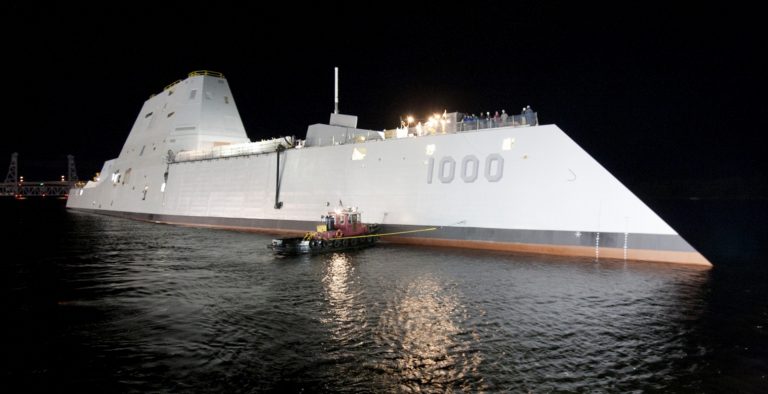 ΗΠΑ: Το νέο αντιτορπιλικό USS Zumwalt στο δυναμικό της