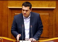 Τσίπρας: “Αμπαλάζ” στα μέτρα, “αβάντα” σε Τσακαλώτο