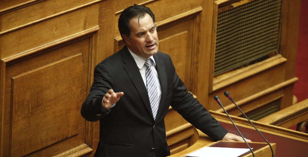 Πυρά Άδωνι στην κυβέρνηση: Άφησε τη χώρα στην τύχη της