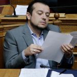 Τα… “γαλλικά” του Παππά στη Βουλή