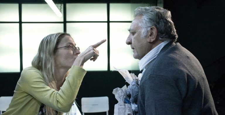 “Blackbird / Μαυροπούλι” του Ντέιβιντ Χάροουερ