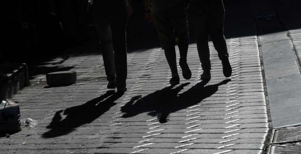 Φτάσαμε και στη “γενιά των 100 ευρώ!
