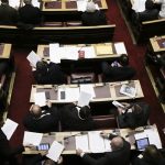 Παππάς από Βουλή: Κανονικά θα δοθούν οι άδειες