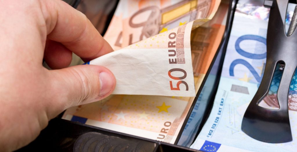 Ο νέος Γερμανός υπουργός Εργασίας θέλει σημαντική αύξηση του κατώτατου μισθού