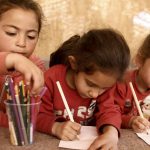 Καλπάκι και Φιλιππιάδα: Πρώτη μέρα στο σχολείο για προσφυγόπουλα