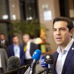 Τσίπρας: Μοιράζει ελπίδες για ένταξη στο QE χωρίς εγγυήσεις για χρέος