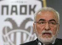 Λέτε ο Σαββίδης να φορέσει μπλούζα… Σουηδίας σήμερα;