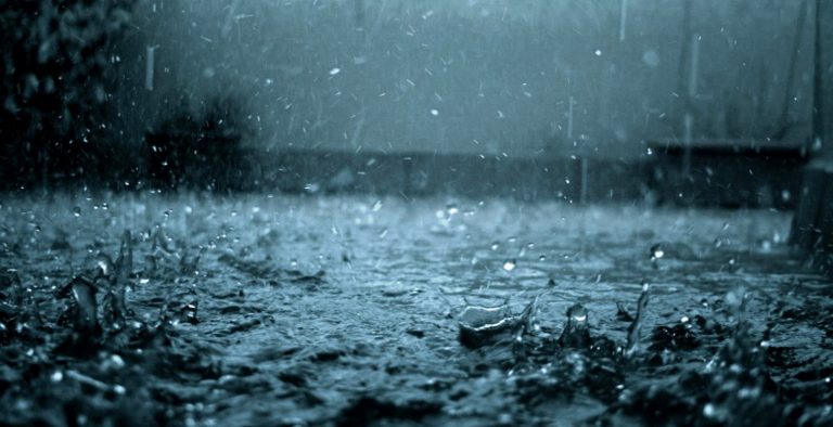 Με βροχές και σποραδικές καταιγίδες ο καιρός σήμερα